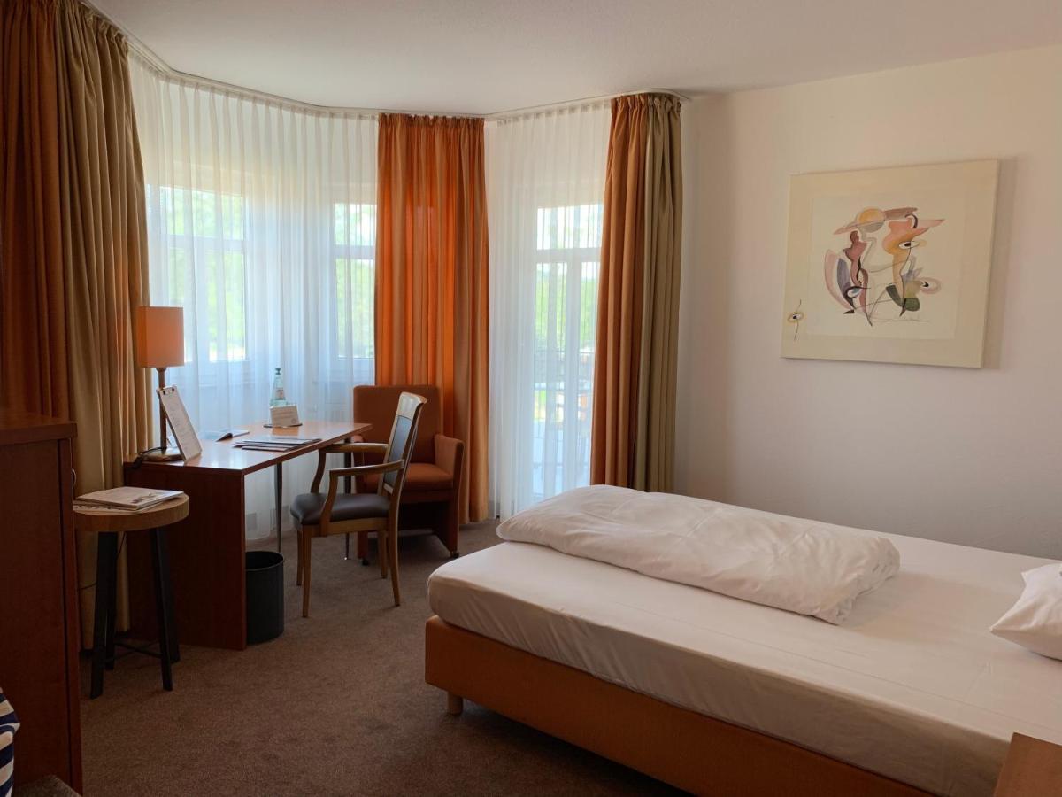 Seehotel Niedernberg - Das Dorf Am See Kültér fotó