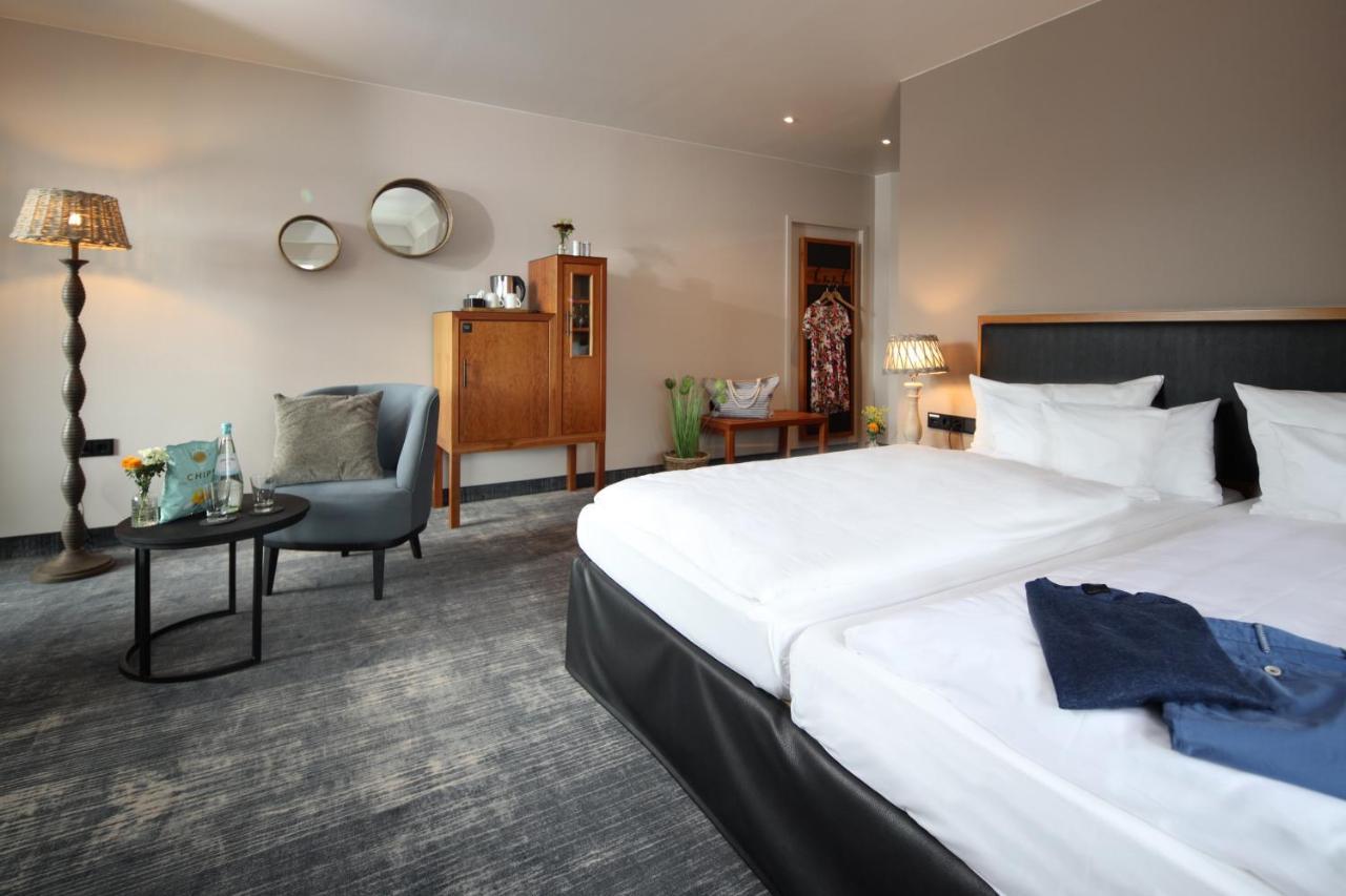 Seehotel Niedernberg - Das Dorf Am See Kültér fotó